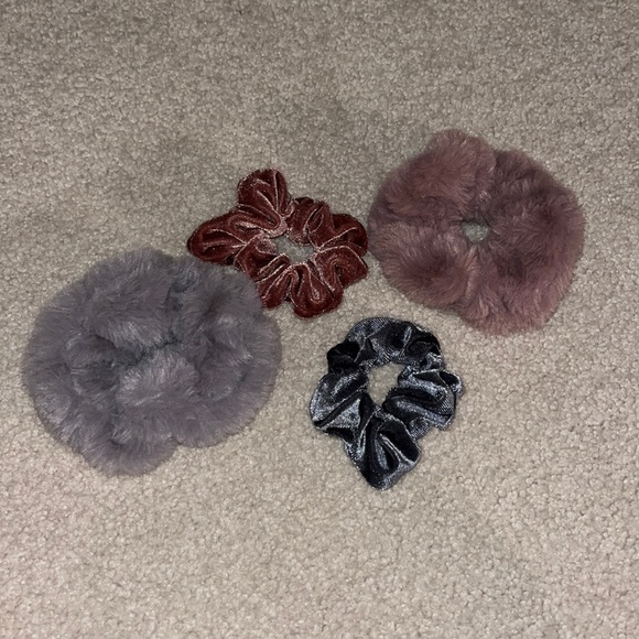 4 Scrunchies! Fuzzy and Velvet scrunchies bundle of 4 - Picture 1 of 7